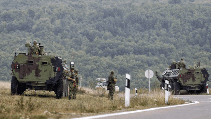 Zbuten gjakrat? Ushtria serbe tërhiqet nga afërsia e kufirit me Kosovën dhe kthehet në Rashkë Zbuten gjakrat? Ushtria serbe tërhiqet nga afërsia e kufirit me Kosovën dhe kthehet në Rashkë