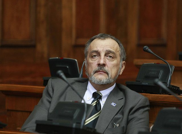 Politikani serb: Kosova po zbaton marrëveshjet! Vuçiç hipokrit e aktor Politikani serb: Kosova po zbaton marrëveshjet! Vuçiç hipokrit e aktor