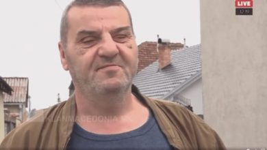 VIDEO/ Ndodh edhe kjo në Maqedoni: Personi i verbër caktohet vëzhgues në zgjedhje