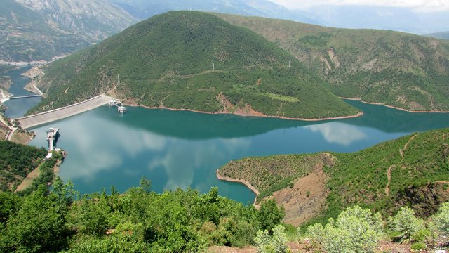 70-75% e nevojave për energji elektrike prodhohen në Shqipëri, ekspertët: Ja si mund të përballet kriza energjetike