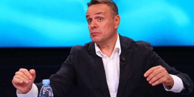 “Rusia ka 48 reparte serbe në veri të Kosovës”/ Karamuço bën paralajmërimin e fortë: Mund të shkelet një buton dhe… “Rusia ka 48 reparte serbe në veri të Kosovës”/ Karamuço bën paralajmërimin e fortë: Mund të shkelet një buton dhe…