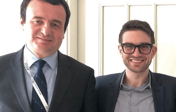 Albin Kurti pret në takim djalin e George Soros, ja për çfarë diskutoi me Alex Albin Kurti pret në takim djalin e George Soros, ja për çfarë diskutoi me Alex