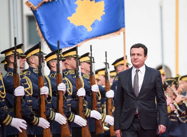 “Kosova po përgatitet për çdo mësymje”, Kurti ngre ALARMNIN: Kemi identifikuar 10 organizata ekstremiste serbe “Kosova po përgatitet për çdo mësymje”, Kurti ngre ALARMNIN: Kemi identifikuar 10 organizata ekstremiste serbe