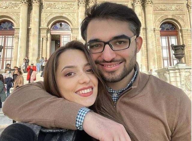 Profesori nga Tetova përlot me reagimin për njërën nga viktimat e tragjedisë: S’më shqiteshin kujtimet Albinë, m’u fanite Profesori nga Tetova përlot me reagimin për njërën nga viktimat e tragjedisë: S’më shqiteshin kujtimet Albinë, m’u fanite