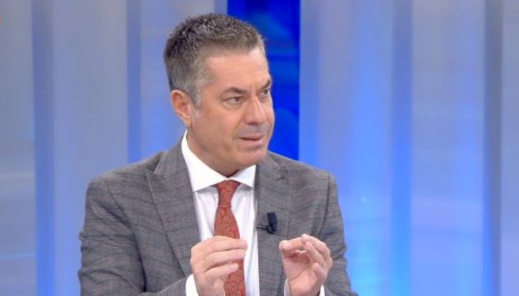 Lorenc Vangjeli: Serbisë i treguam se kemi burra të fortë, politikanët të krihen si Albini
