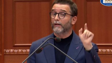 “Të blihet i gjithë gruri!” Braçe thirrje qeverisë dhe bordit: Rishikoni çmimet e naftës dhe analizoni kostot për fermerët! “Të blihet i gjithë gruri!” Braçe thirrje qeverisë dhe bordit: Rishikoni çmimet e naftës dhe analizoni kostot për fermerët!