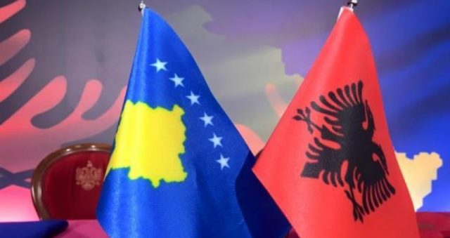 Hyn në fuqi marrëveshja e arsimit mes Shqipërisë dhe Kosovës, bursa dhe 1 mijë euro për studentët Hyn në fuqi marrëveshja e arsimit mes Shqipërisë dhe Kosovës, bursa dhe 1 mijë euro për studentët