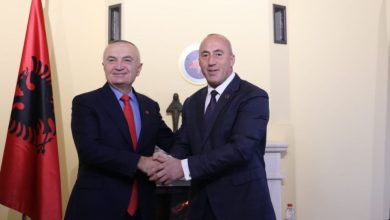 Meta takohet me ish kryeministrin Ramush Haradinaj: E rëndësishme forcimi u mëtejshëm i marrëdhënieve strategjike mes dy vendeve Meta takohet me ish kryeministrin Ramush Haradinaj: E rëndësishme forcimi u mëtejshëm i marrëdhënieve strategjike mes dy vendeve