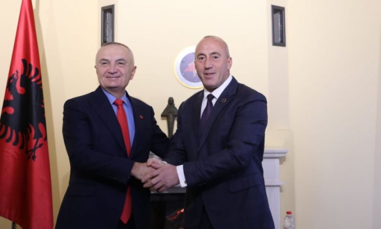 Meta takohet me ish kryeministrin Ramush Haradinaj: E rëndësishme forcimi u mëtejshëm i marrëdhënieve strategjike mes dy vendeve Meta takohet me ish kryeministrin Ramush Haradinaj: E rëndësishme forcimi u mëtejshëm i marrëdhënieve strategjike mes dy vendeve