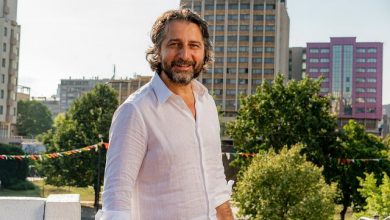 Arkitekti me famë botërore që u zgjodh i pari i Prishtinës, njihuni me Përparim Ramën Arkitekti me famë botërore që u zgjodh i pari i Prishtinës, njihuni me Përparim Ramën