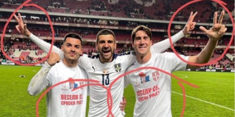 ‘Le të valëvitet flamuri nga Prizreni deri në…’/ Futbollistët serbë provokojnë sërish, Kosovën e bëjnë Serbi ‘Le të valëvitet flamuri nga Prizreni deri në…’/ Futbollistët serbë provokojnë sërish, Kosovën e bëjnë Serbi