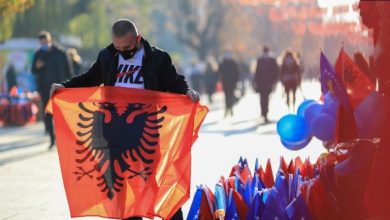 Përdoruesit e flamurit shqiptar po përndiqet nga Gjykata serbe Përdoruesit e flamurit shqiptar po përndiqet nga Gjykata serbe