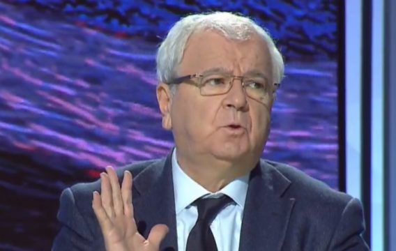 Serbia e Greqia po lodhen kot. S’bëjnë dot gjë kundër çështjes shqiptare Serbia e Greqia po lodhen kot. S’bëjnë dot gjë kundër çështjes shqiptare