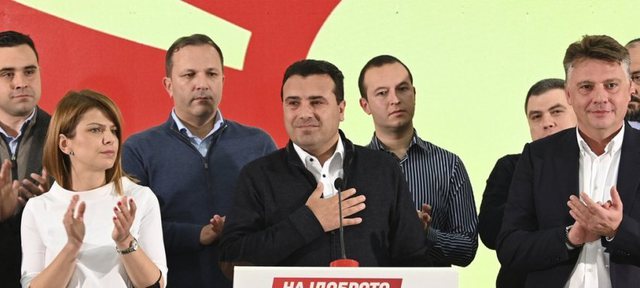 Pse ra Zoran Zaev, cili do jetë fati i qeverisë në Maqedoninë e Veriut Pse ra Zoran Zaev, cili do jetë fati i qeverisë në Maqedoninë e Veriut