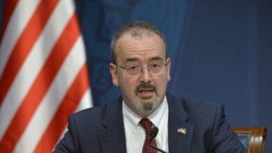 Ambasadori amerikan në Beograd: Pyes veten pse Serbia shpenzon aq shumë në armatim Ambasadori amerikan në Beograd: Pyes veten pse Serbia shpenzon aq shumë në armatim