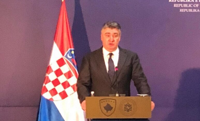 Presidenti kroat për “Open Balkan”: Nëse Kosova nuk përfshihet në mënyrë të barabartë, atëherë kjo është një iniciativë pa lidhje Presidenti kroat për “Open Balkan”: Nëse Kosova nuk përfshihet në mënyrë të barabartë, atëherë kjo është një iniciativë pa lidhje