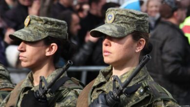 Vetëm rreth 300 gra në uniformë të FSK-së Vetëm rreth 300 gra në uniformë të FSK-së