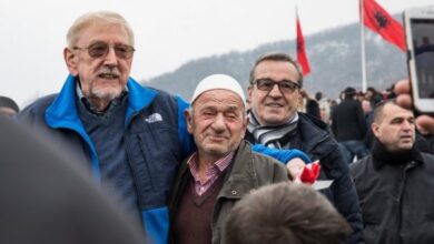 Masakra e Reçakut/ Walker: Ata që e mohojnë janë të përfshirë, Vuçiç është shembull shumë i mirë