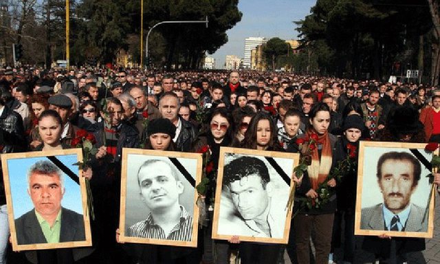 Hetimi i ri për vrasjet e 21 janarit jep shpresë për drejtësi Hetimi i ri për vrasjet e 21 janarit jep shpresë për drejtësi