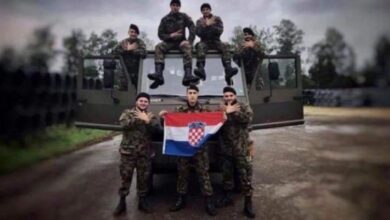 Kroacia u jep nënshtetësi dy shqiptarëve që luftuan për çlirimin e saj Kroacia u jep nënshtetësi dy shqiptarëve që luftuan për çlirimin e saj