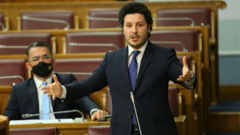 VENDIMTARE/ Dita e rrëzimit apo e mbijetesës për Qeverinë e Abazoviçit? VENDIMTARE/ Dita e rrëzimit apo e mbijetesës për Qeverinë e Abazoviçit?