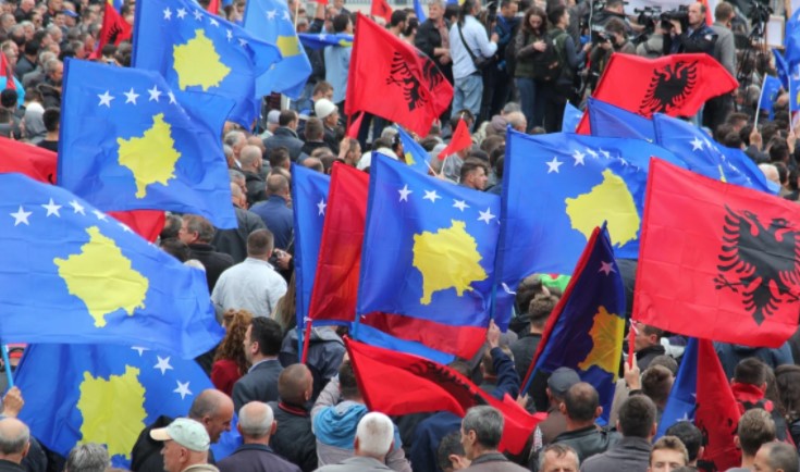 Kosova e vogël pa miq, nuk mund të ketë strategji të mëdha Kosova e vogël pa miq, nuk mund të ketë strategji të mëdha