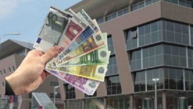 32 zyrtarë serbë paguhen nga Ministria e Arsimit pa shkuar fare në punë 32 zyrtarë serbë paguhen nga Ministria e Arsimit pa shkuar fare në punë