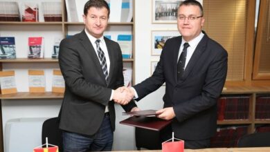 Shqipëri-Maqedoni e Veriut, bashkëpunim në fushën e historisë dhe gjuhës shqipe Shqipëri-Maqedoni e Veriut, bashkëpunim në fushën e historisë dhe gjuhës shqipe