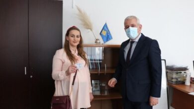 Marrëveshja/ Kosova lëshon lejeqëndrimet me afat 5-vjeçar për shtetasit e Shqipërisë Marrëveshja/ Kosova lëshon lejeqëndrimet me afat 5-vjeçar për shtetasit e Shqipërisë