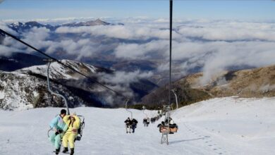 Qytetarët e Kosovës për pushime verore në Shqipëri, por sa turistë vinë nga atje gjatë dimrit në Kosovë Qytetarët e Kosovës për pushime verore në Shqipëri, por sa turistë vinë nga atje gjatë dimrit në Kosovë