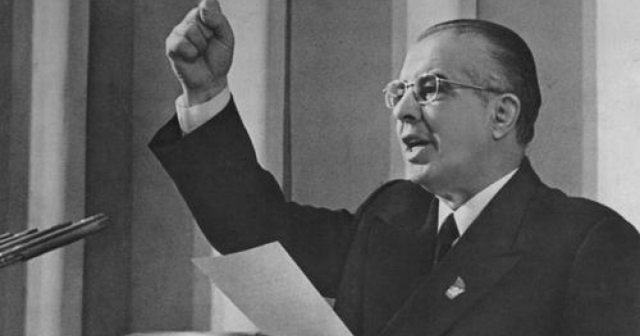 “Si e ngriti Enver Hoxha rrjetin e spiunazhit në Kosovë”: Historiani i njohur zbulon prapaskenat “Si e ngriti Enver Hoxha rrjetin e spiunazhit në Kosovë”: Historiani i njohur zbulon prapaskenat