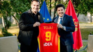 Veliaj takon Dritan Abazoviç: Sot kemi nevojë për drejtues që punojnë dhe nuk përçajnë Veliaj takon Dritan Abazoviç: Sot kemi nevojë për drejtues që punojnë dhe nuk përçajnë