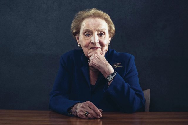 Do na mungosh zonja sekretare! Roli kyç i Albright në kështjellën e Rambujesë dhe kritikat ndaj Putinit Do na mungosh zonja sekretare! Roli kyç i Albright në kështjellën e Rambujesë dhe kritikat ndaj Putinit