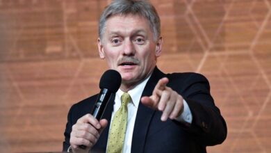 Zëdhënësi i Putinit: Mbështesim Beogradin për të mbrojtur serbët në veri, por nuk po nxisim konflikt Serbi-Kosovë Zëdhënësi i Putinit: Mbështesim Beogradin për të mbrojtur serbët në veri, por nuk po nxisim konflikt Serbi-Kosovë