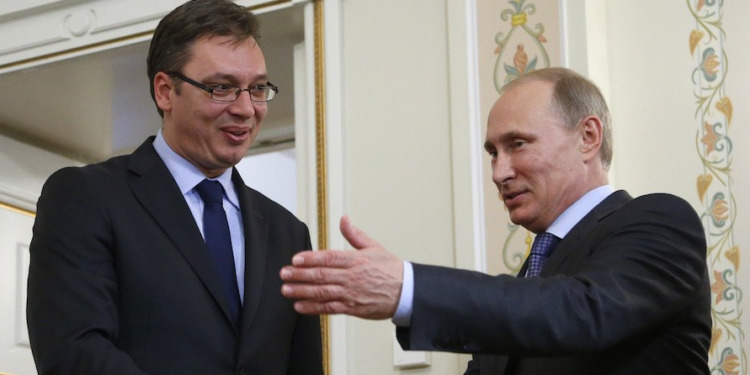 Vuçiç mohon se ka raporte të ngushta me Putinin: Ne nuk jemi ‘Kali i Trojës’ për Moskën Vuçiç mohon se ka raporte të ngushta me Putinin: Ne nuk jemi ‘Kali i Trojës’ për Moskën