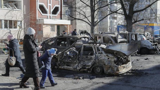 Rusia propagandë kudër NATO-s me luftën në Kosovë/ Publikon foto ‘të rremë’ nga bombardimet Rusia propagandë kudër NATO-s me luftën në Kosovë/ Publikon foto ‘të rremë’ nga bombardimet