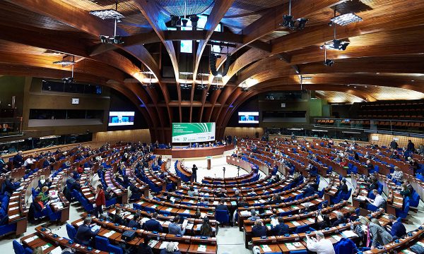 Gazetari gjerman zbulon detajet: Ju tregoj kur Kosova do t’i bashkohet Këshillit të Evropës Gazetari gjerman zbulon detajet: Ju tregoj kur Kosova do t’i bashkohet Këshillit të Evropës