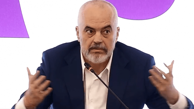 “Mund të dyshohem si frikacak apo…”/ Rama: Aliu i ka kapur armët një herë, unë asnjëherë! “Mund të dyshohem si frikacak apo…”/ Rama: Aliu i ka kapur armët një herë, unë asnjëherë!
