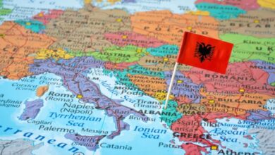 Albin Kurti tregon për gazetën greke nëse mund të bashkohet Shqipëria me Kosovën Albin Kurti tregon për gazetën greke nëse mund të bashkohet Shqipëria me Kosovën