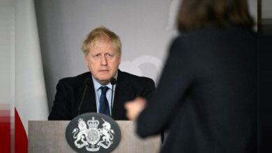 VIDEO/ Anglia do të pushtonte Holandën: Plani i Boris Johnson për të marrë me forcë vaksinat e Covid