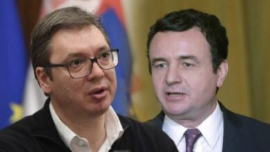 Diaspora shqiptare në SHBA, protestë kundër marrëveshjes Kurti – Vuçiç Diaspora shqiptare në SHBA, protestë kundër marrëveshjes Kurti – Vuçiç