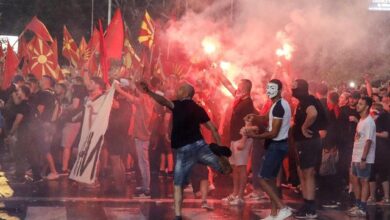 “Nga nesër vendi në bllokadë”/ Përshkallëzohen protestat në Maqedoninë e Veriut, ja çfarë pritet të ndodhë “Nga nesër vendi në bllokadë”/ Përshkallëzohen protestat në Maqedoninë e Veriut, ja çfarë pritet të ndodhë