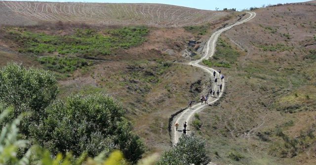 Shqetësimi i Auron Tares: Spanja me një rrugë murgu thith 3 mln vizitorë, ne Egnatian jo vetëm se promovojmë por i fusim dhe eskavatorin Shqetësimi i Auron Tares: Spanja me një rrugë murgu thith 3 mln vizitorë, ne Egnatian jo vetëm se promovojmë por i fusim dhe eskavatorin