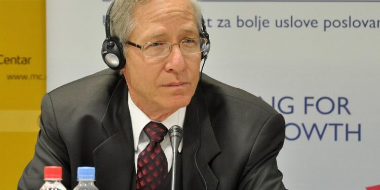 Ish-ambasadori amerikan në Beograd: Dialogu s’mund të ketë sukses nëse Serbia nuk… Ish-ambasadori amerikan në Beograd: Dialogu s’mund të ketë sukses nëse Serbia nuk…