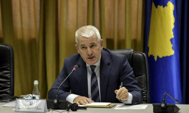 Sveçla reagon për rastin e spiunes ruse “non grata”: Dëshmi e pakundërshtueshme e ndërhyrjes ruse në veri të Kosovës Sveçla reagon për rastin e spiunes ruse “non grata”: Dëshmi e pakundërshtueshme e ndërhyrjes ruse në veri të Kosovës