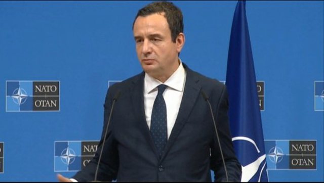 Dialogu Prishtinë-Beograd në Bruksel, BE-ja bën gafën e madhe, e cilëson Kurtin si lider të partisë opozitare në Kosovë Dialogu Prishtinë-Beograd në Bruksel, BE-ja bën gafën e madhe, e cilëson Kurtin si lider të partisë opozitare në Kosovë