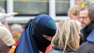 Refuzojeni shaminë si shenjë të injorancës islamiste dhe agjendave politike për shtypjen e grave! Refuzojeni shaminë si shenjë të injorancës islamiste dhe agjendave politike për shtypjen e grave!