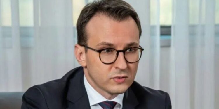“Një ditë shumë e vështirë”/ Petkoviç për dialogun në Bruksel: Beogradi ofroi dy zgjidhje ndërsa Kurti… “Një ditë shumë e vështirë”/ Petkoviç për dialogun në Bruksel: Beogradi ofroi dy zgjidhje ndërsa Kurti…