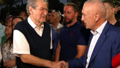 Dilema politike e opozitës: mbijetesë apo riciklim?! Dilema politike e opozitës: mbijetesë apo riciklim?!