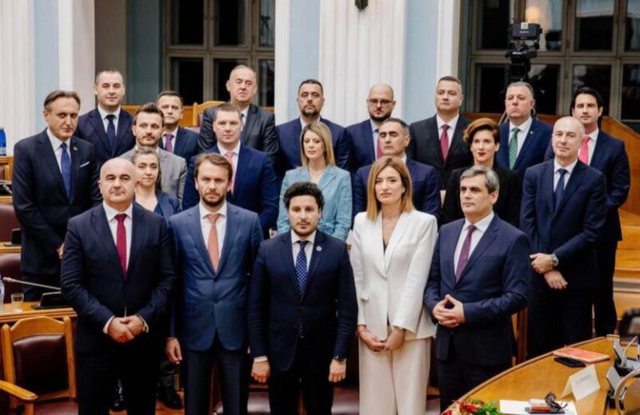 Katër skenarët që e presin Malin e Zi Katër skenarët që e presin Malin e Zi